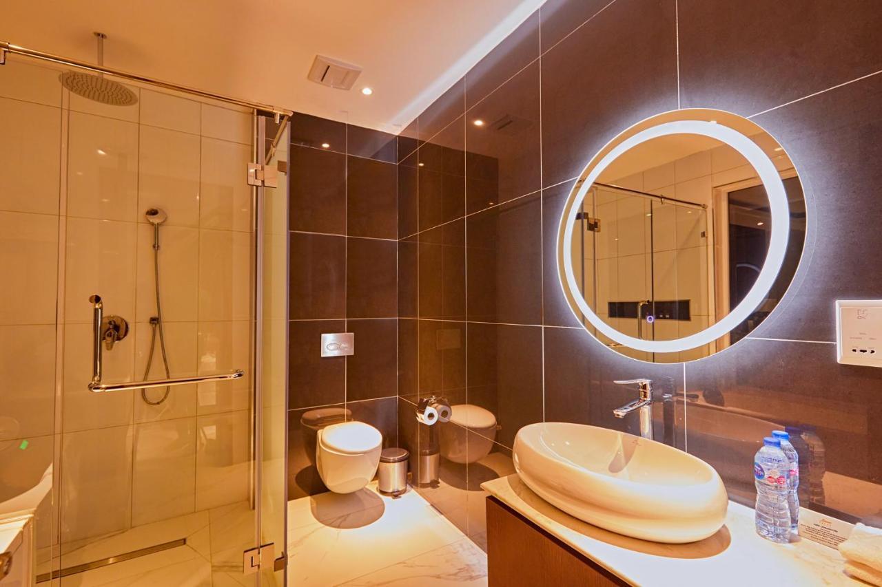 The Yacht Hotel Sea Front Lekki Phase 1 Лагос Екстериор снимка